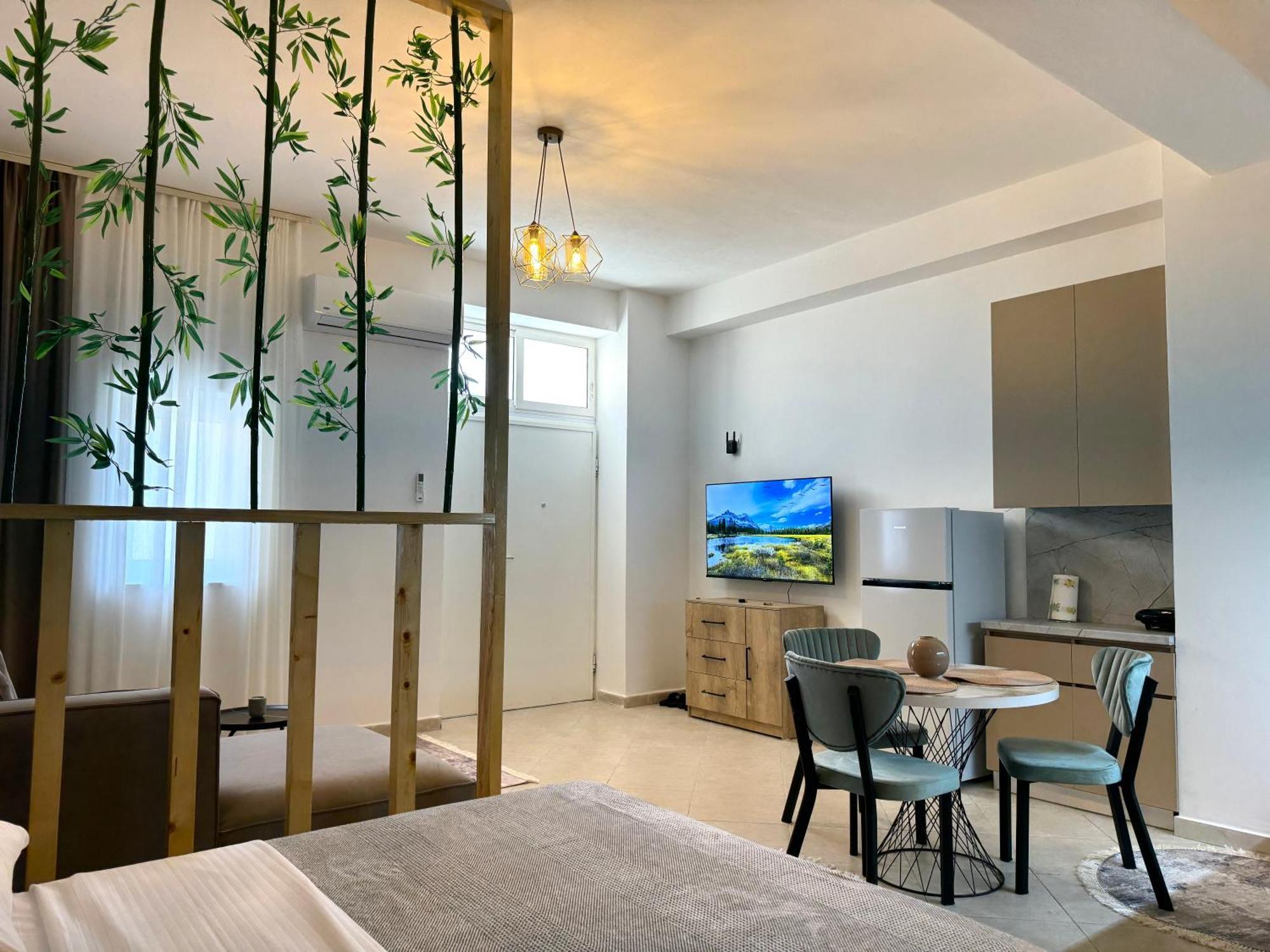 Luxury Apartments In City Center Durrës Esterno foto